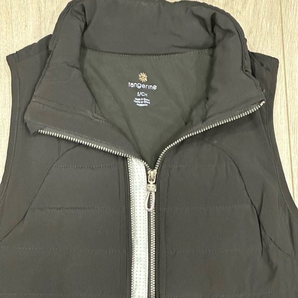 Women’s Tangerine Small 4 - 6 Vest Jacket Coat Black Sleeveless Packable Stretch - Picture 5 of 10